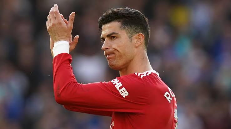 Cristiano Ronaldo to leave Manchester United with immediate effect